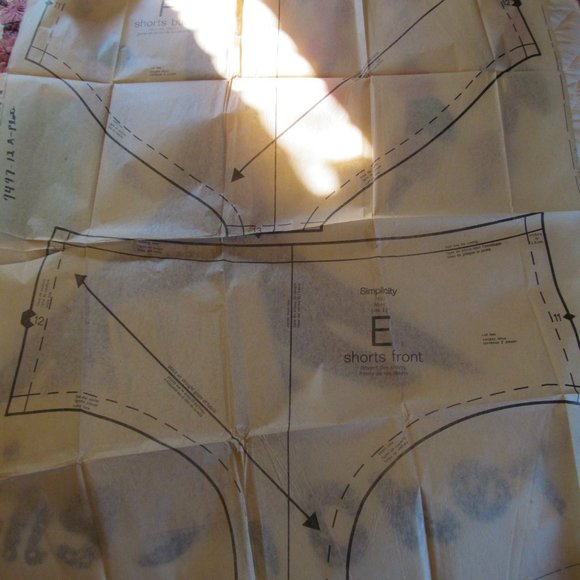 1970s BATHING SUIT WRAP SKIRT & SHIRT Simplicity Sewing Pattern 7497 Sz 12 Uncut - Picture 9 of 10